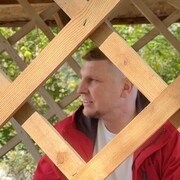  ,  Slavik, 34