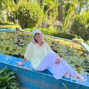  ,   Alena, 46 ,   c 