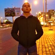  ,   Denis, 28 ,   ,   