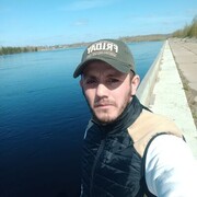  ,  Akmal, 36