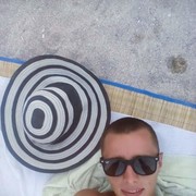  ,   Alex, 25 ,   ,   , c , 