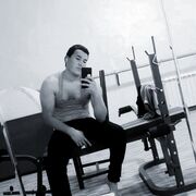 ,  Qodir, 23