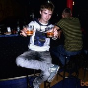  ,   Den, 32 ,   , 