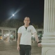  ,  Nik, 38