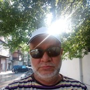  ,   Gia, 61 ,  