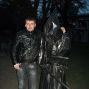  ,   Nikitos, 40 ,   