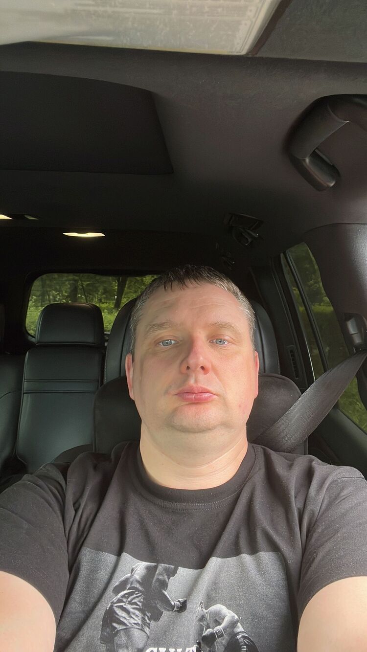  37459426  Aleksandr, 42 ,    