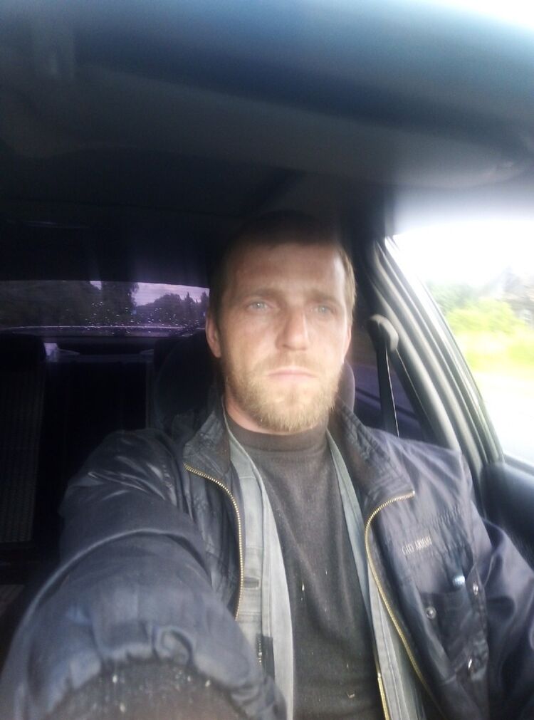  ,   Nic, 46 ,   ,   , c 