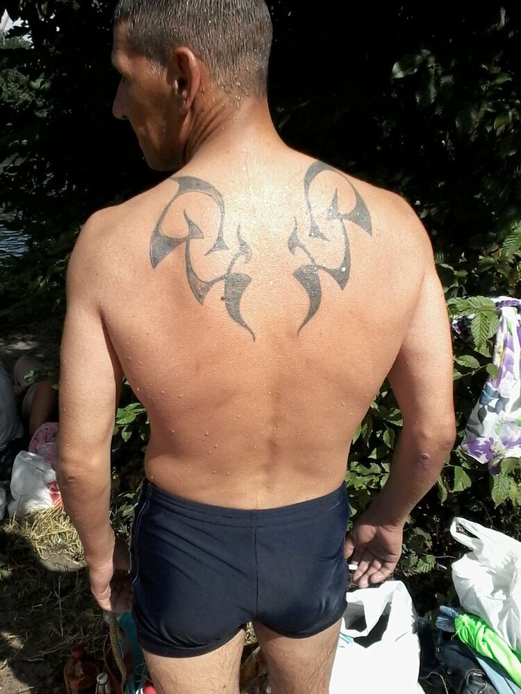  5573506  Viktor, 45 ,    