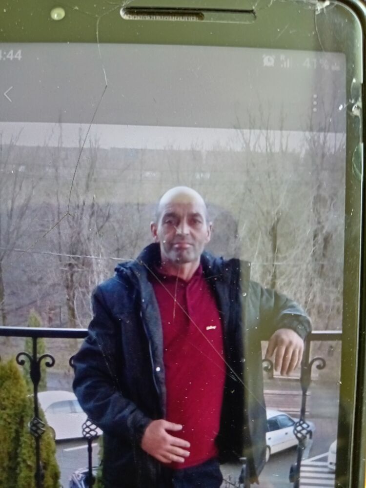  46154946  , 49 ,    