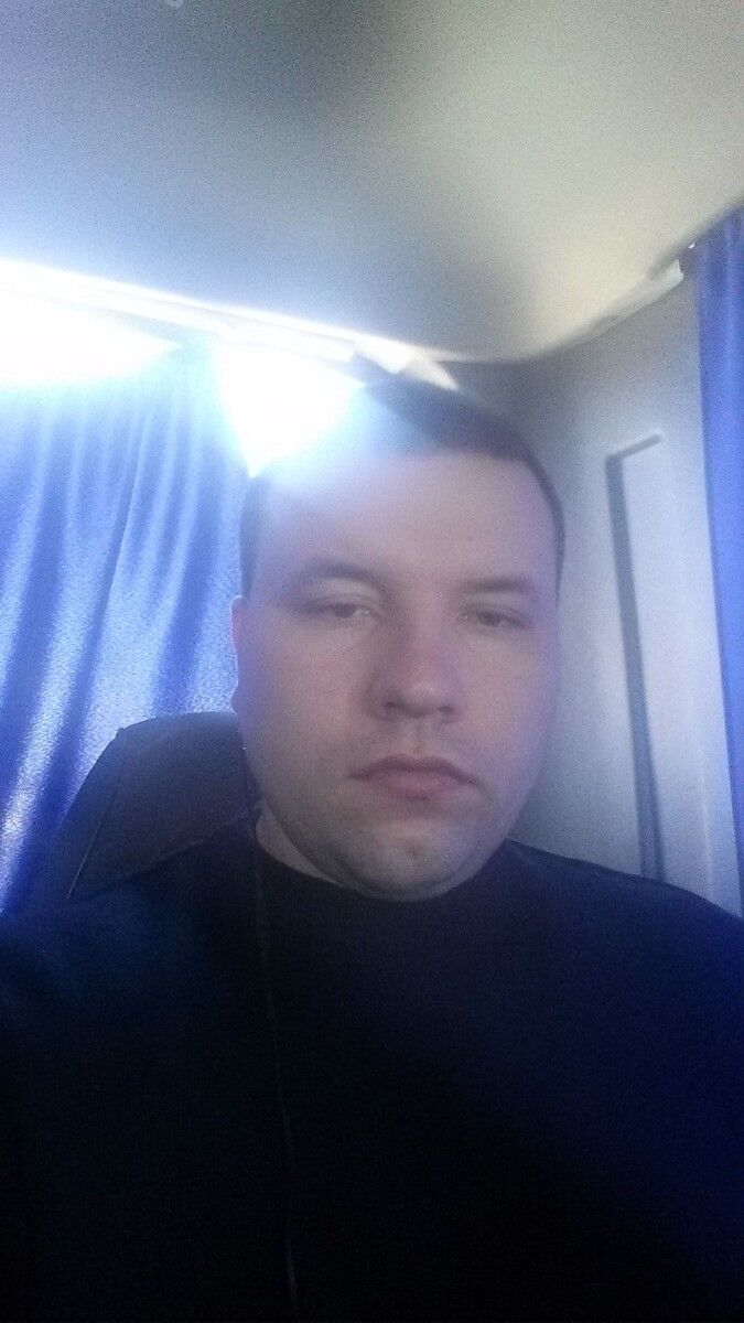  ,   Nikolas, 36 ,   ,   , c 