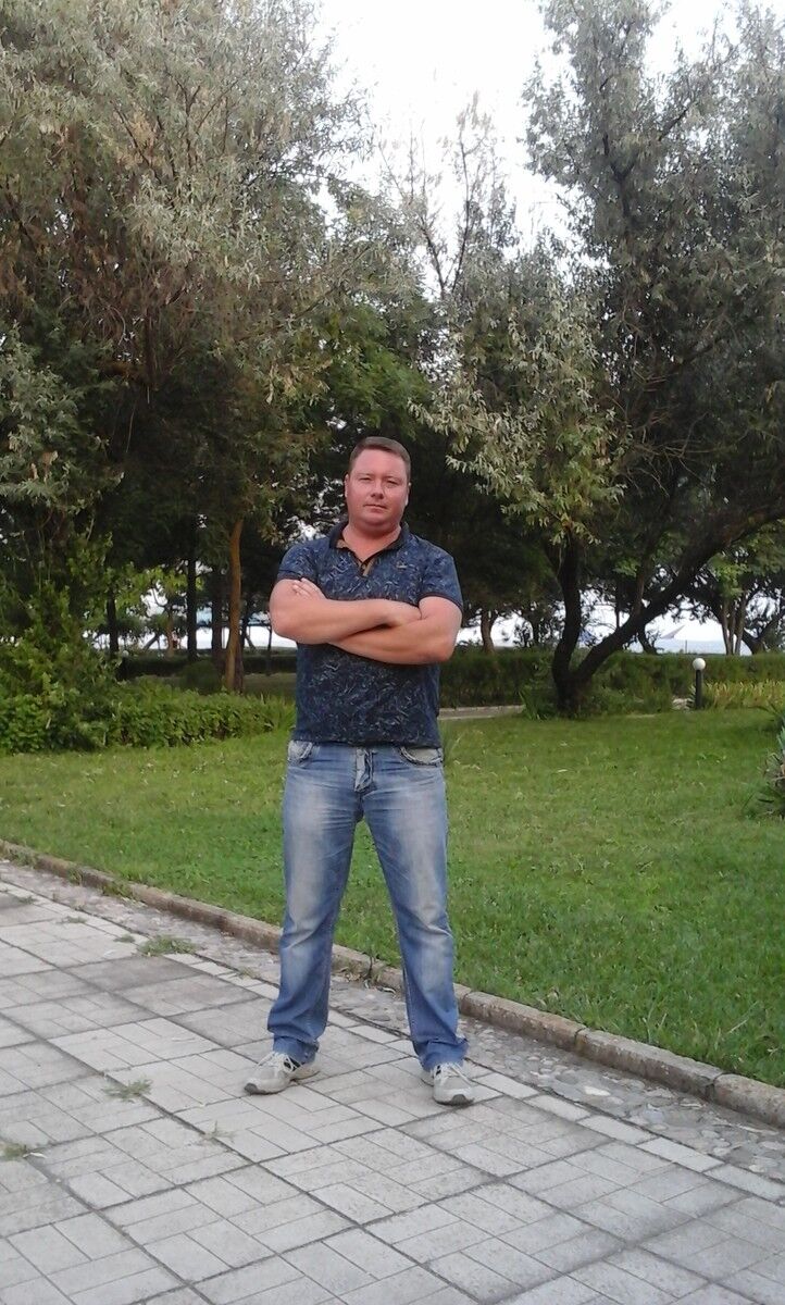  14998716  Gena, 46 ,    