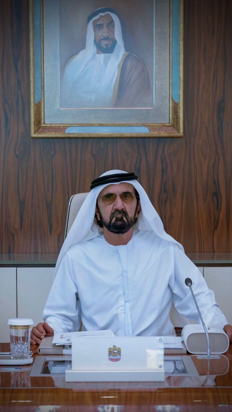  ,   Fazza, 42 ,   ,   , c 
