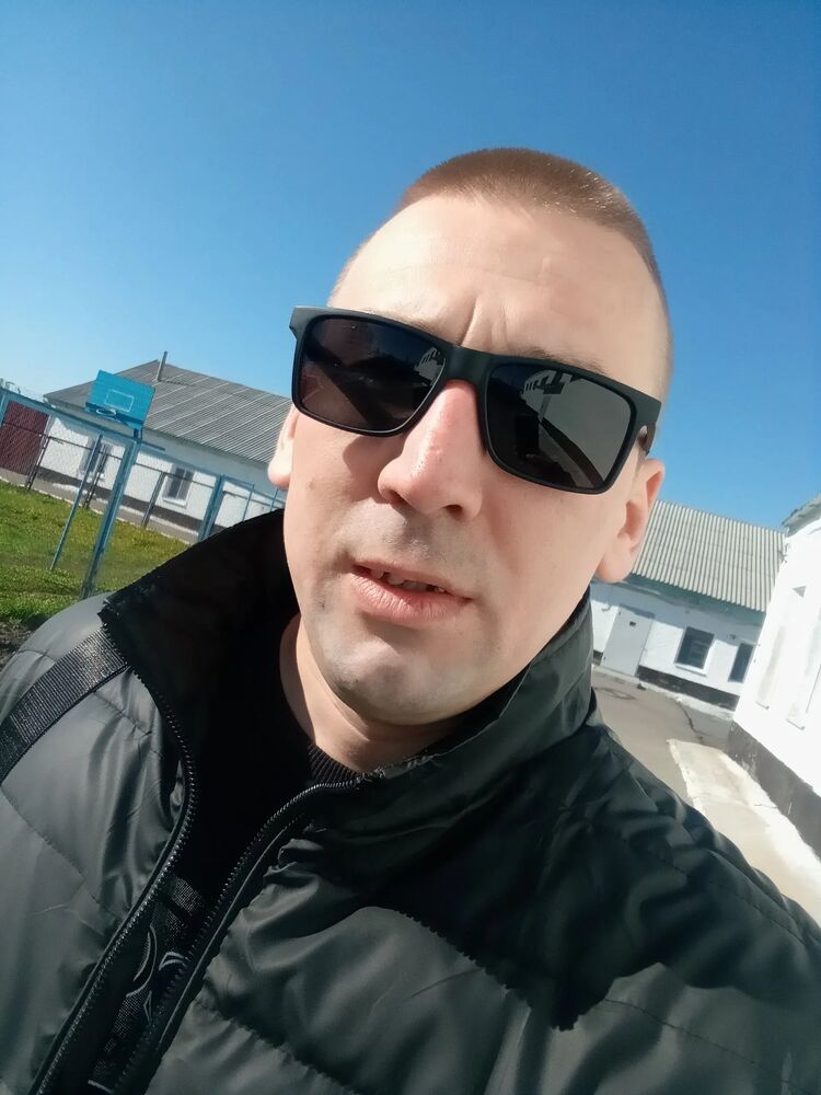  48845276  , 32 ,    