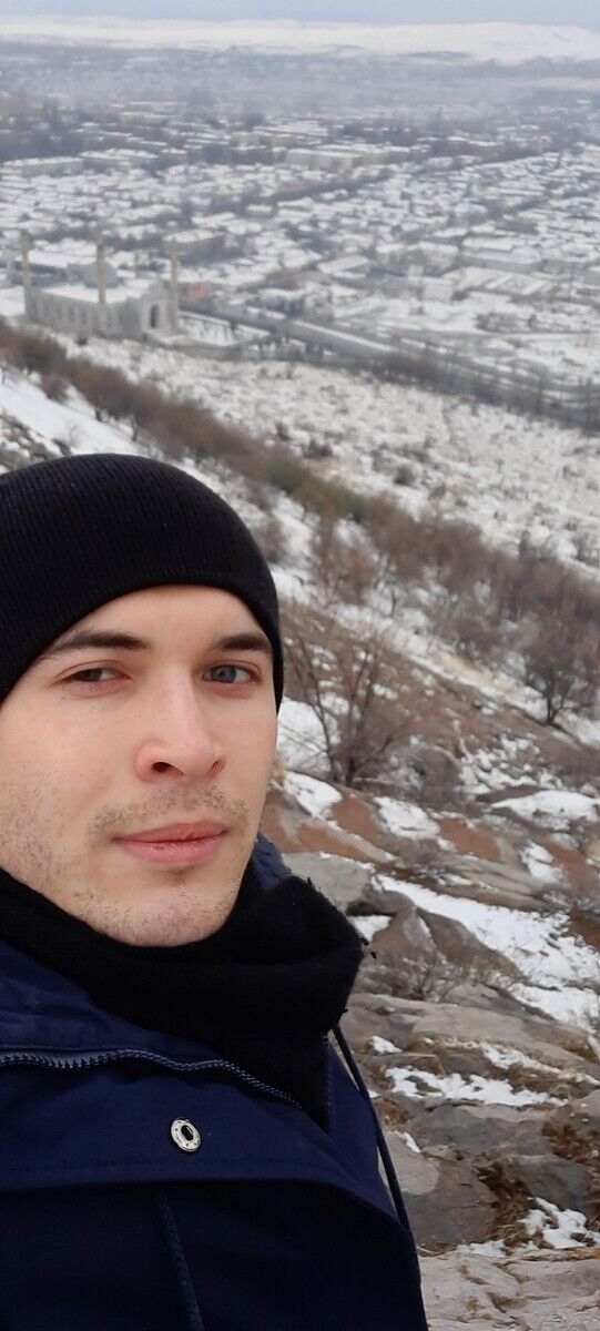  22436406  Daniel, 31 ,    