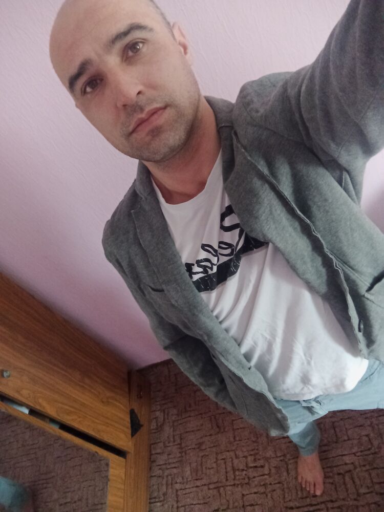  33803976  , 37 ,    