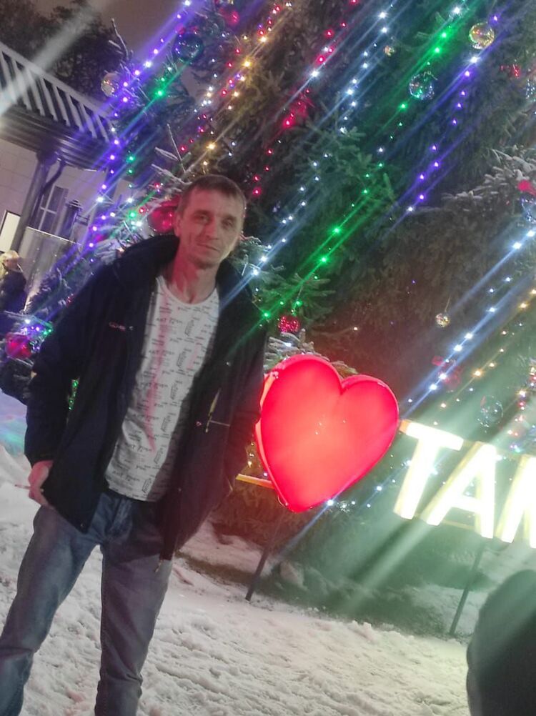  49213436  Sergey, 45 ,    