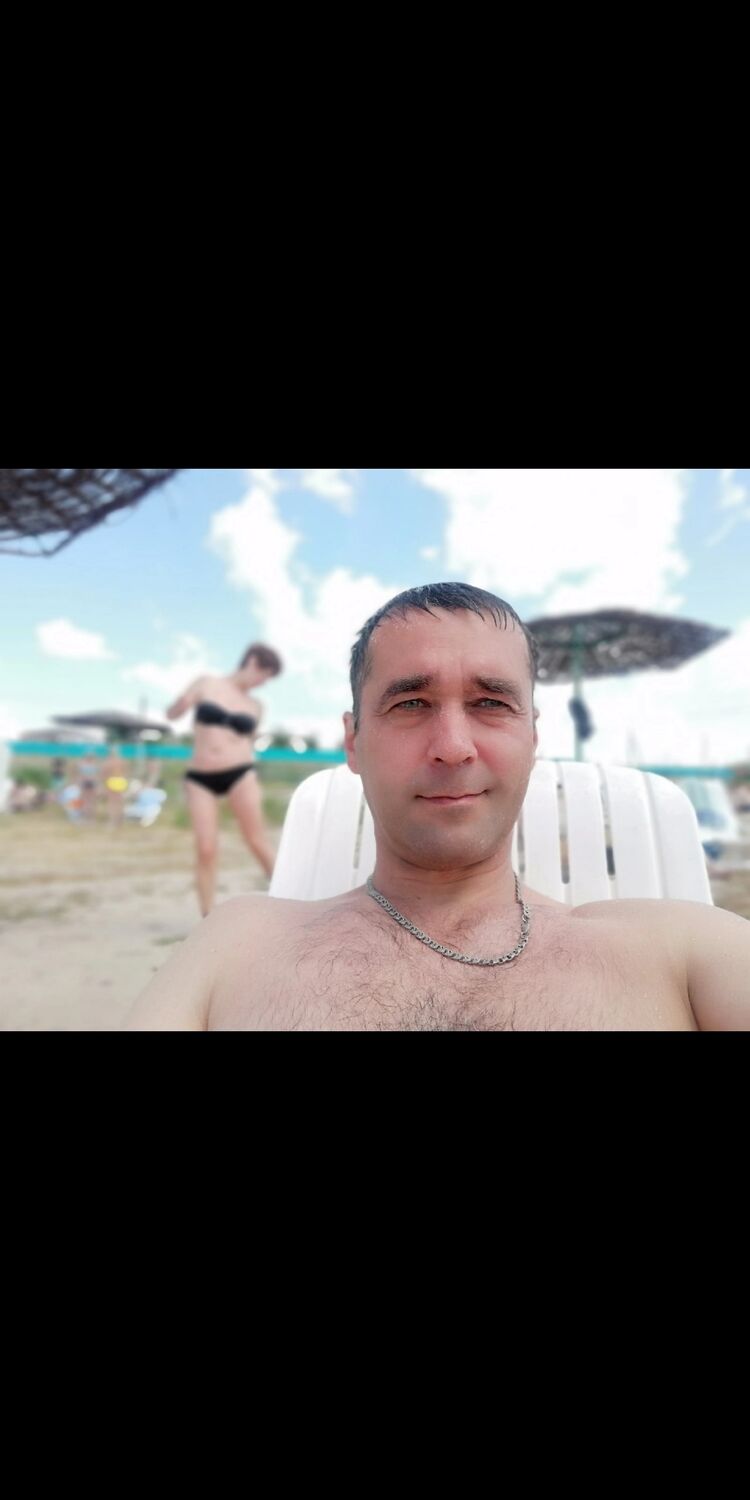  ,   Irek, 39 ,   ,   , c , 