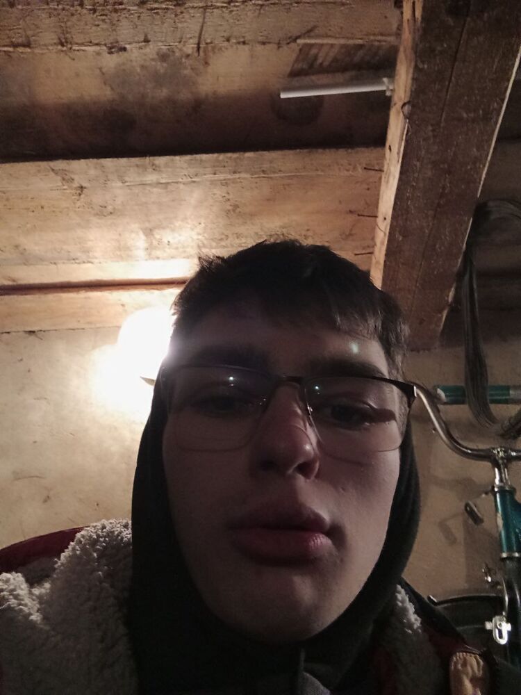  32325546  , 21 ,    