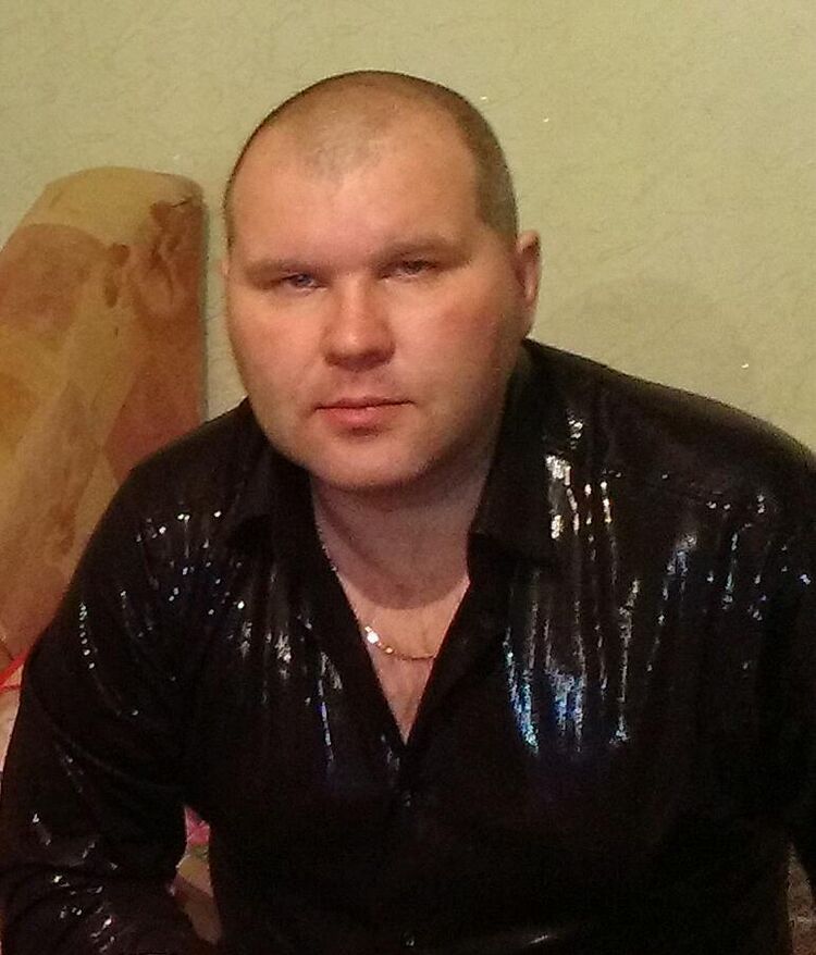  52281176  Ivan, 53 ,    