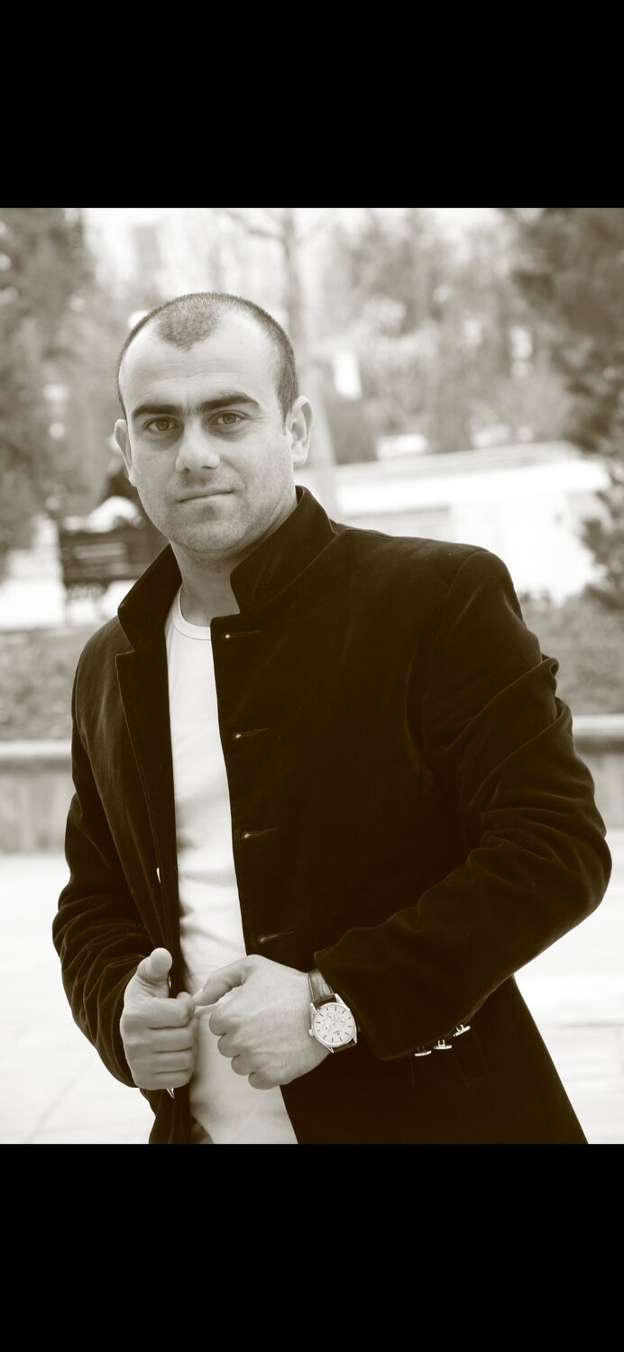  36449056  Askar, 37 ,    