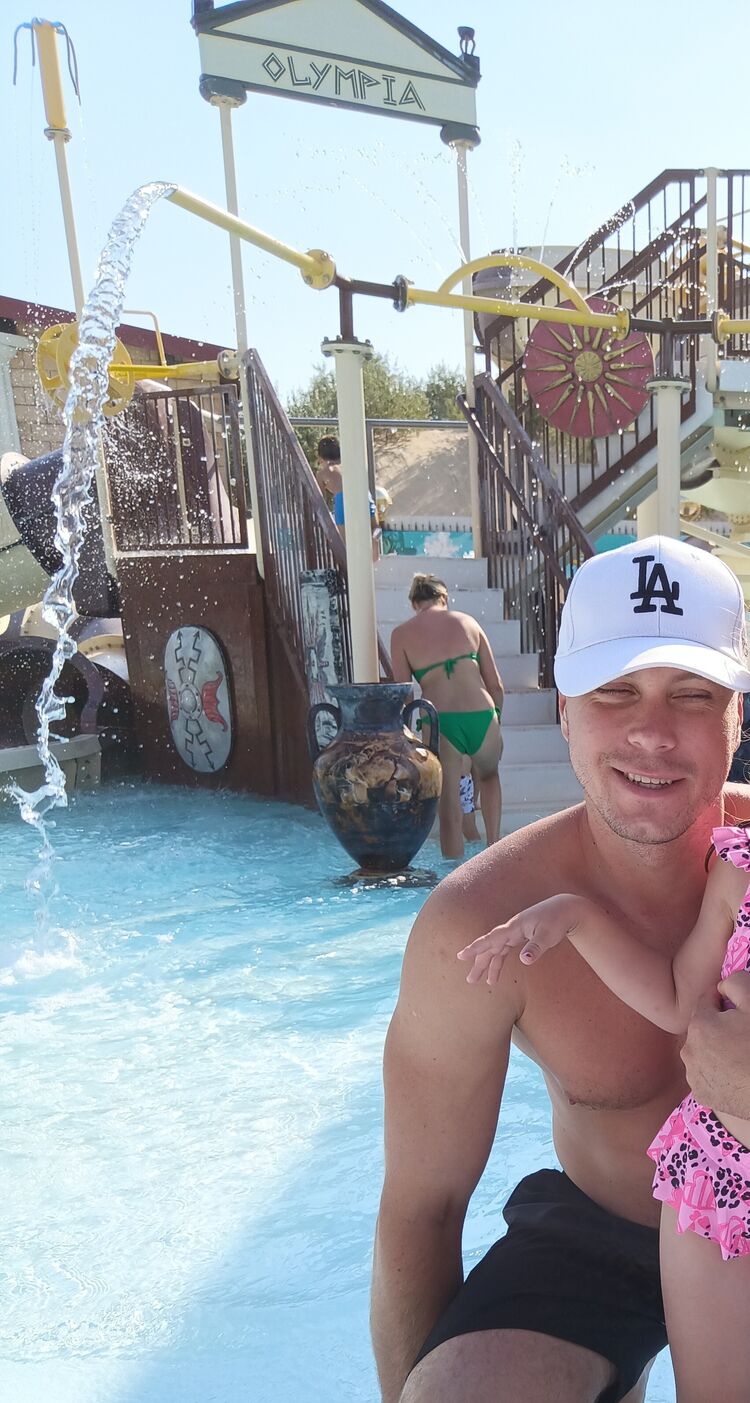  ,   Yury, 33 ,   ,   