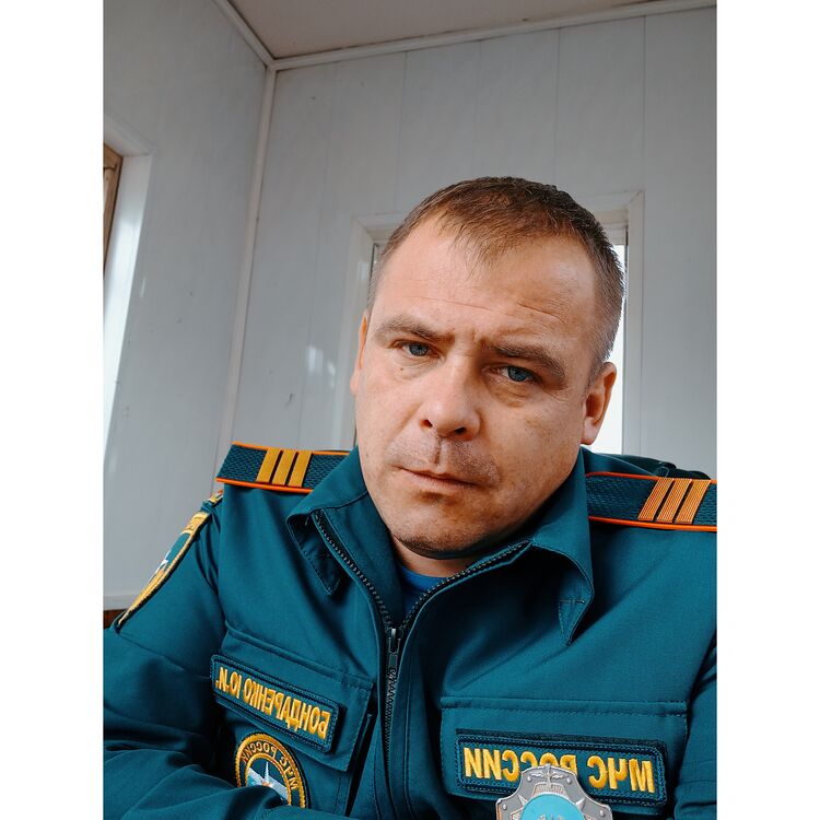  45989366  Yury, 37 ,    