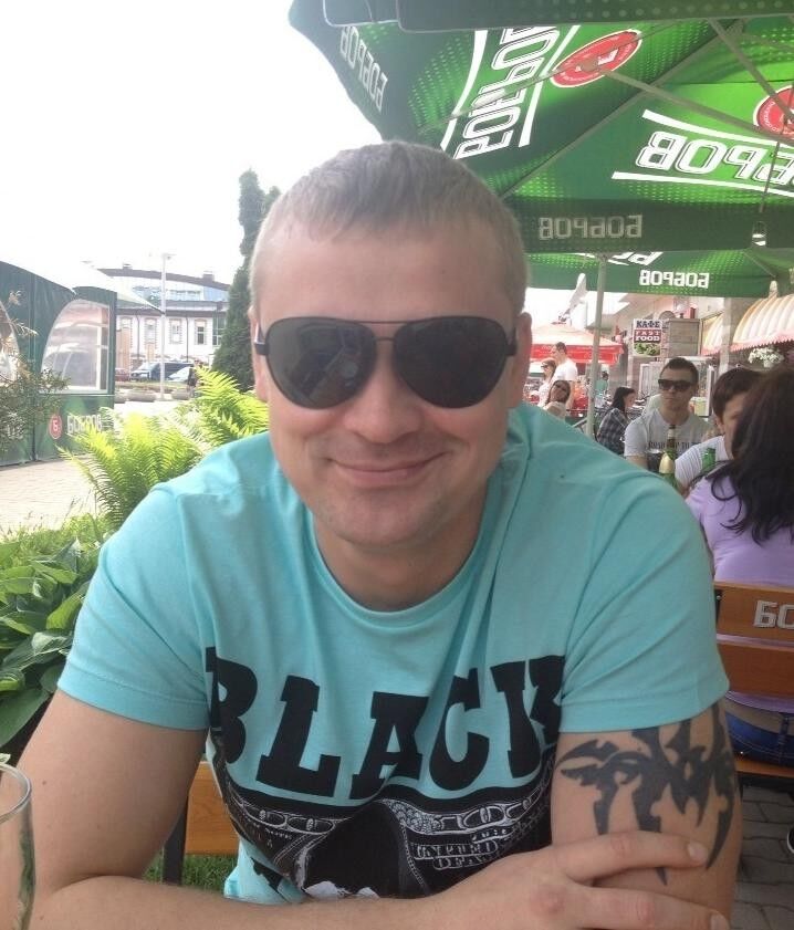  7511946  Denis, 42 ,    