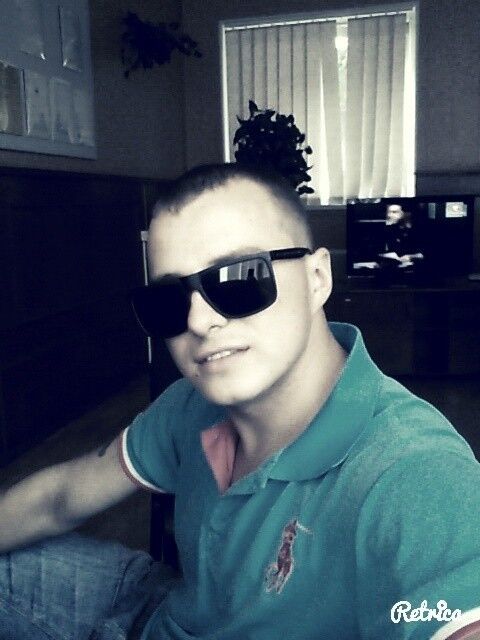 13581356  , 37 ,    