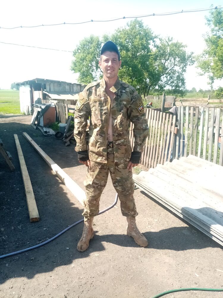  45181626  Vladimir, 25 ,    
