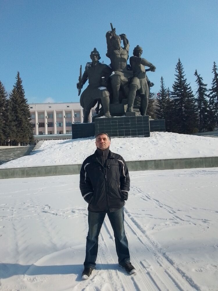  46262856  Alek, 46 ,    