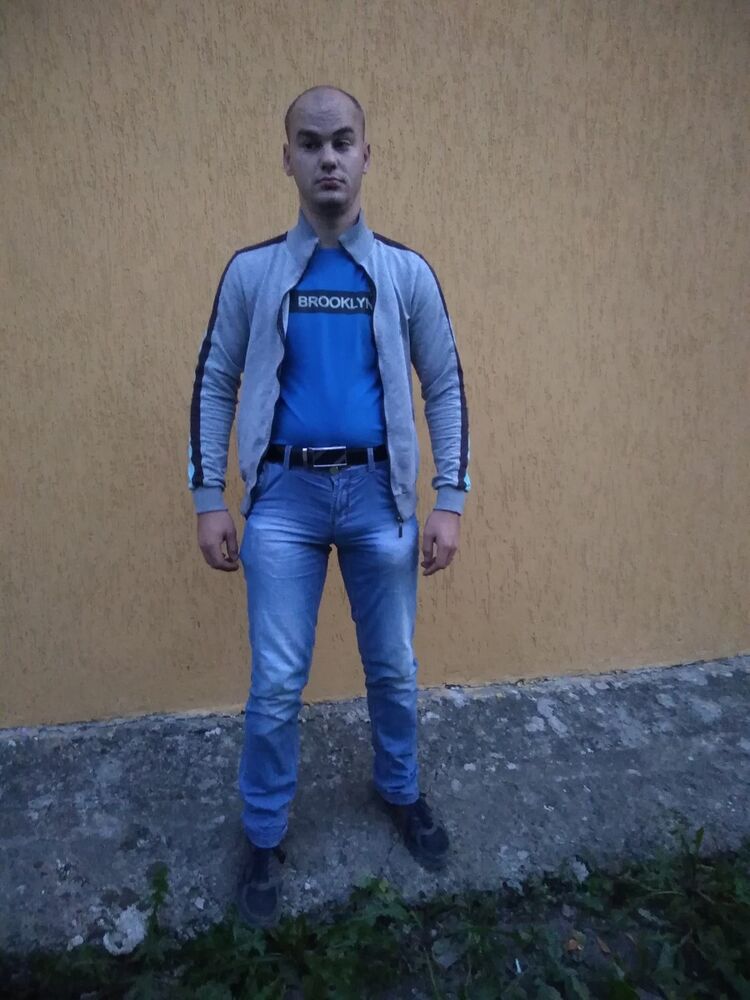  ,   Vladislav, 32 ,   ,   , c 