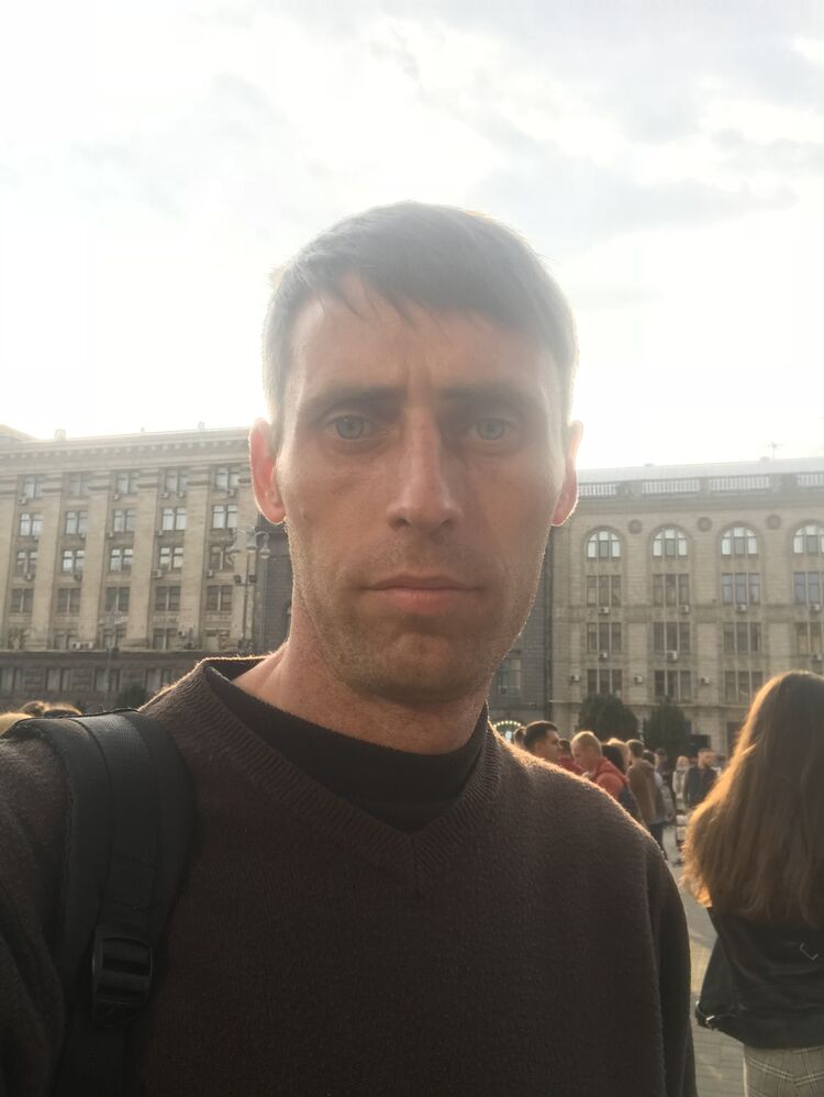  45698136  VOLODYMYR, 40 ,    