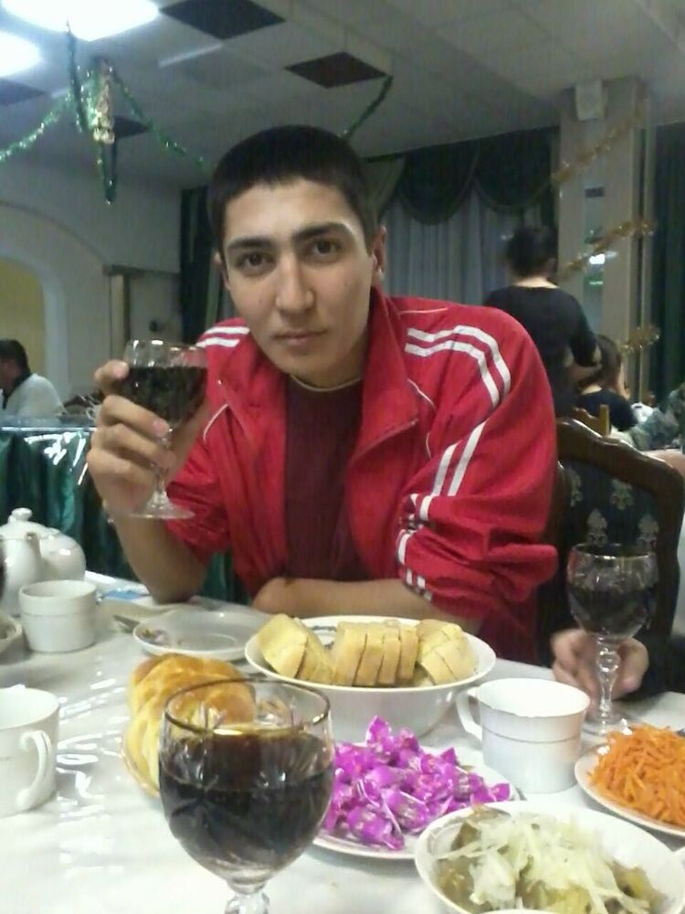  ,   Hachik, 30 ,  
