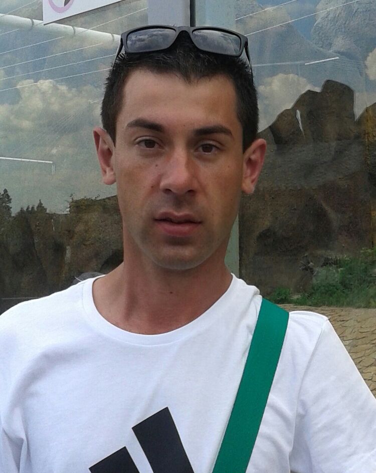  8396876  , 37 ,    