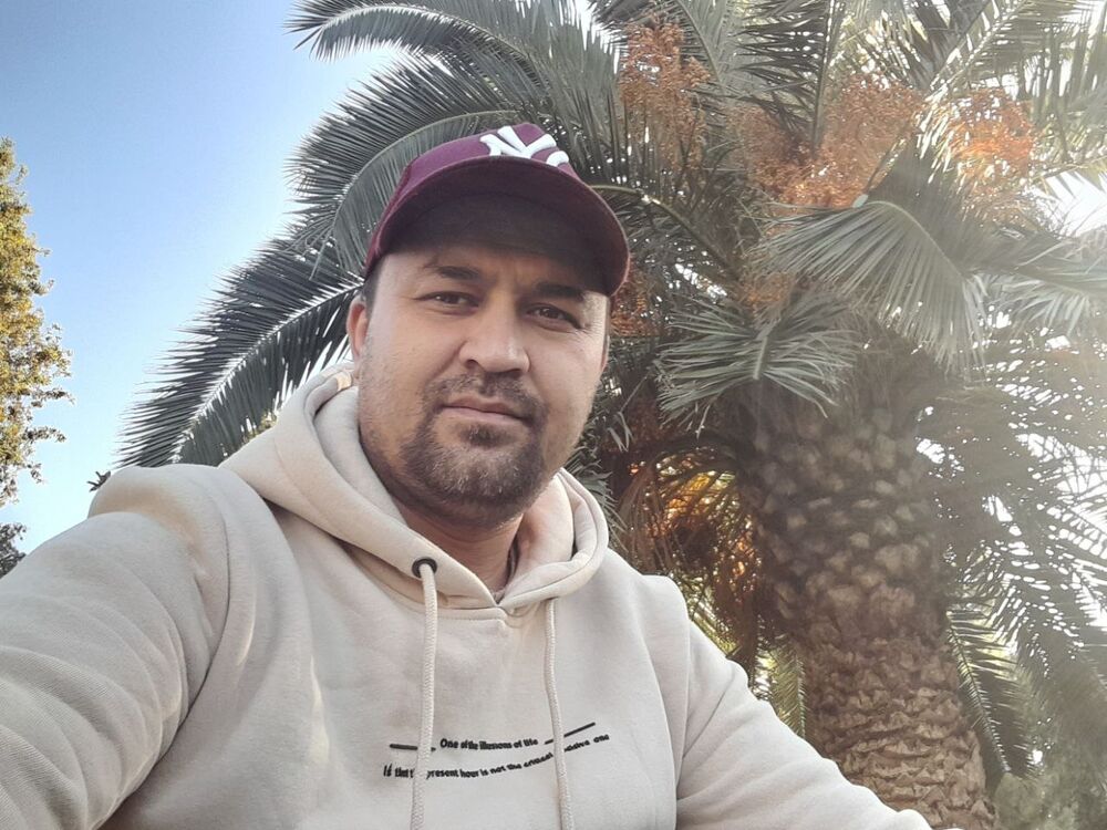  42255206  Akmal, 37 ,    