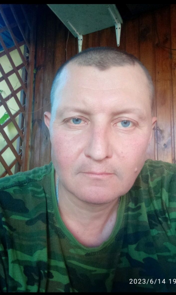  53944576  Alexander, 48 ,    