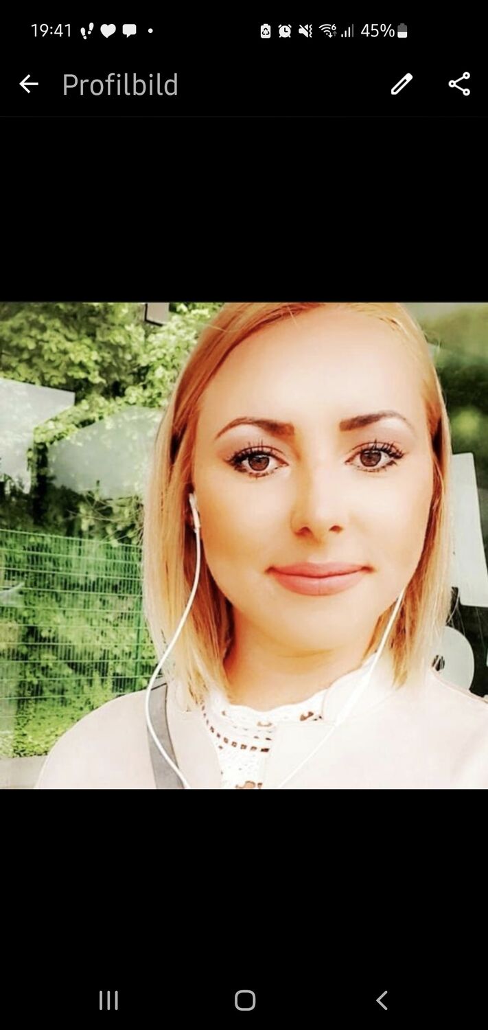  49395026  Katja, 33 ,    