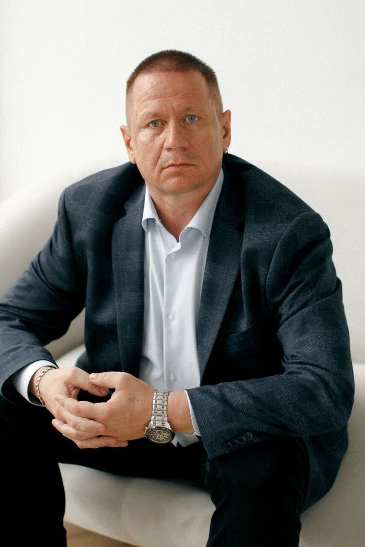 ,   Vlad, 57 ,   c 