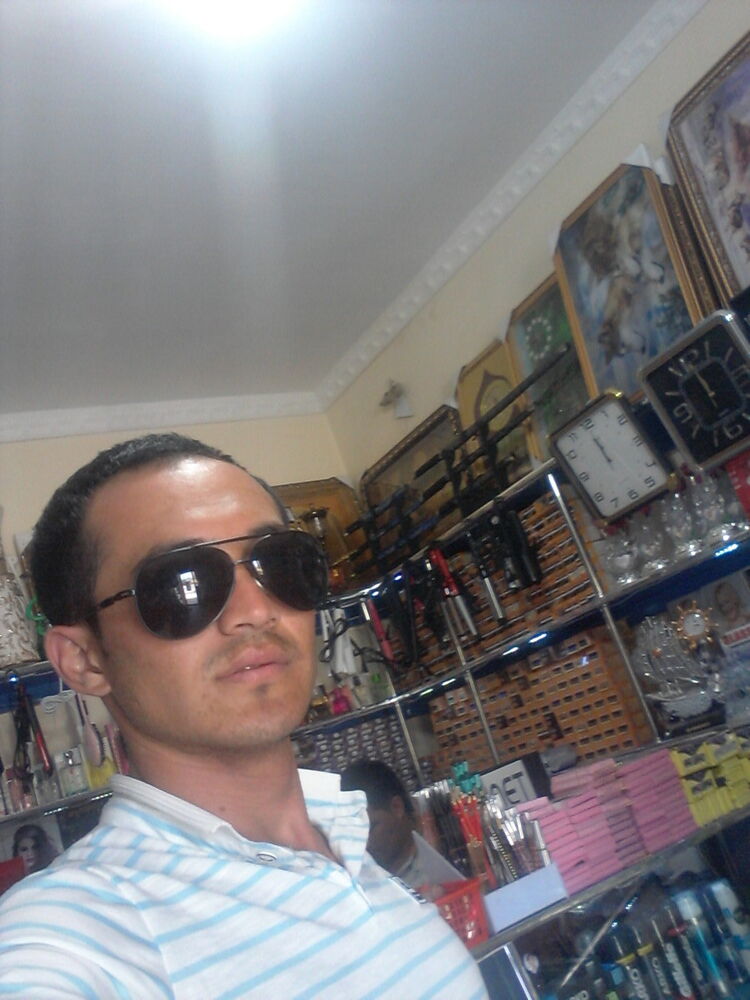  7986666  Zafar, 34 ,    