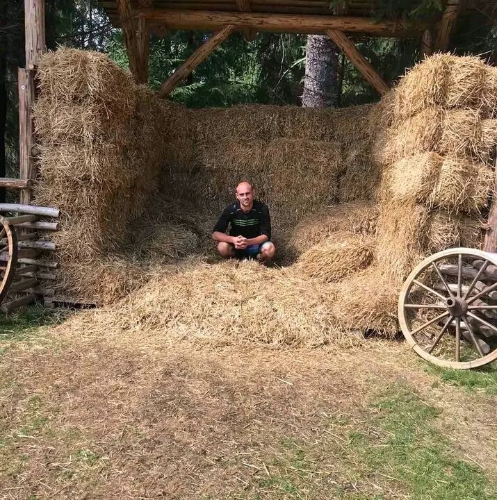  47470286  , 33 ,    