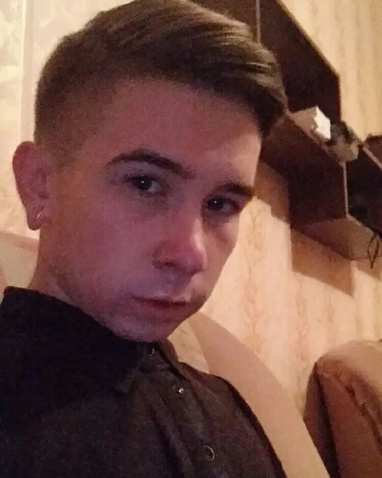  ,   Mikhail, 27 ,   ,   , c 