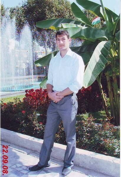  8280636  Adili, 38 ,    