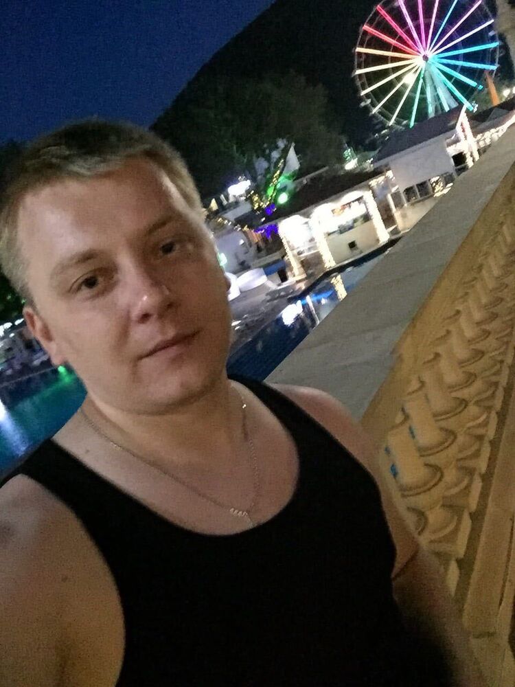  34504196  Sergey, 31 ,    