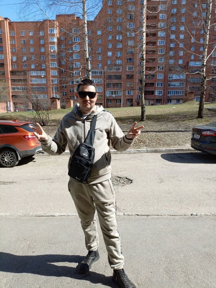 48308546  , 33 ,    