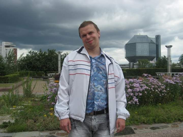  31555416  Ruslan, 44 ,    