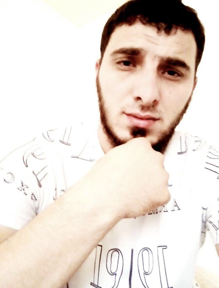  33247816  G G, 35 ,    
