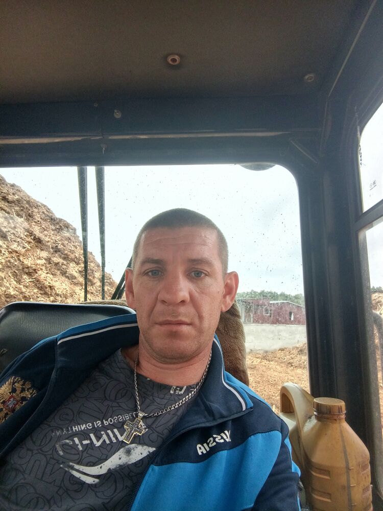  46771976  , 43 ,    