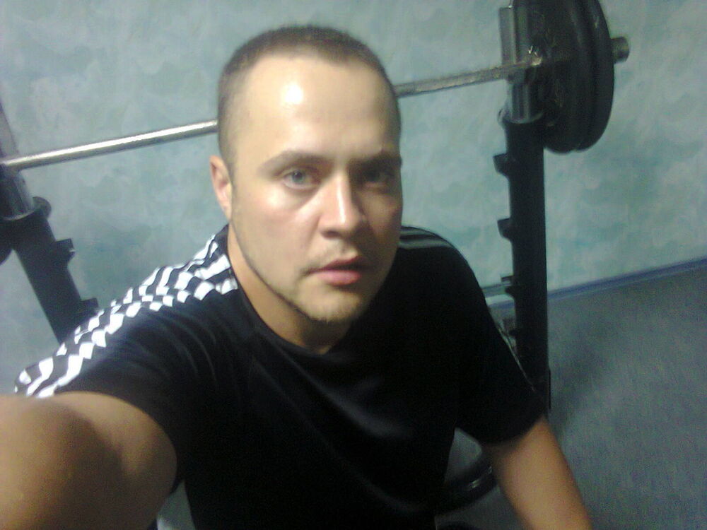  9932596  Caha, 37 ,    