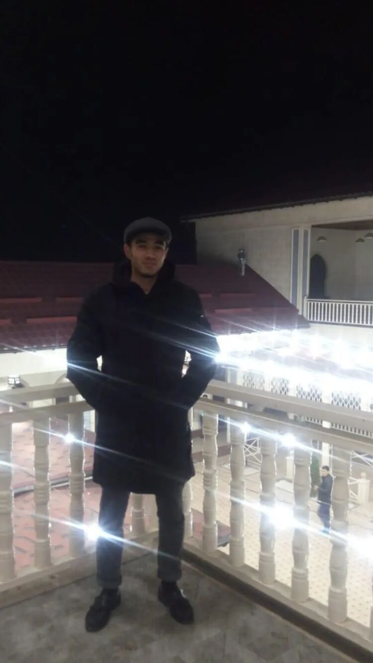  27326656  Meirambek, 25 ,    